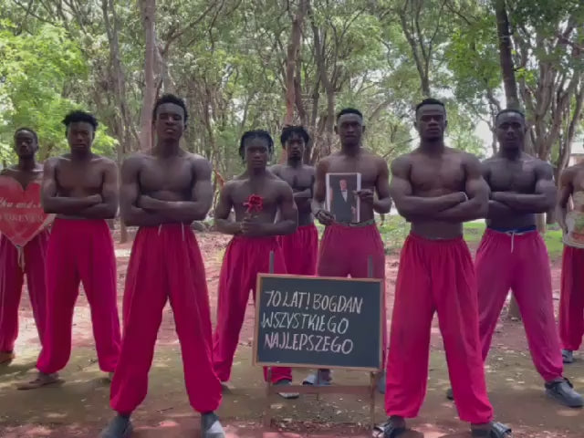Różowe spodnie Africa